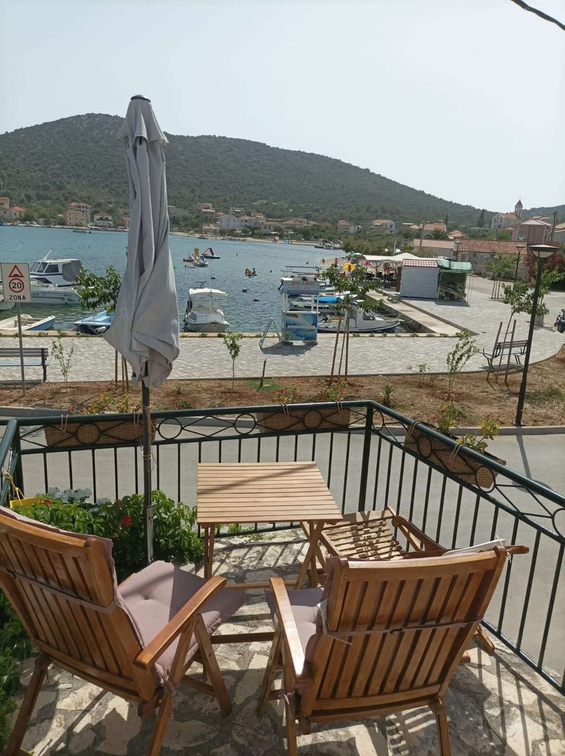 Emitenti investori sprostredkovatelia