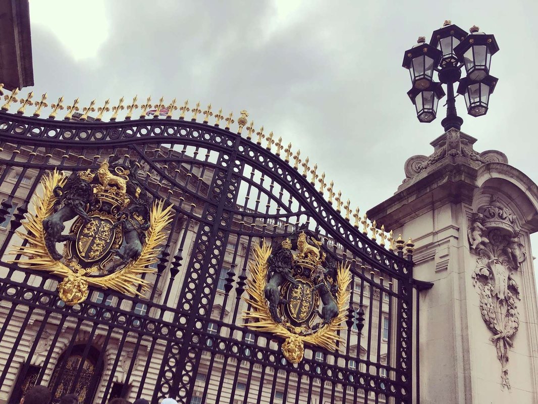 Dlhopisy štátu a samospráv: Riziko, výnos a obchodovanie