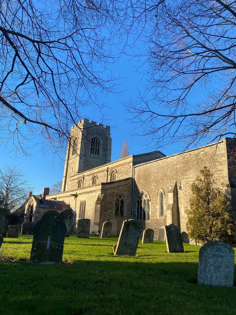 Povinné zmluvné poistenie motorových vozidiel (PZP): Právne a praktické aspekty