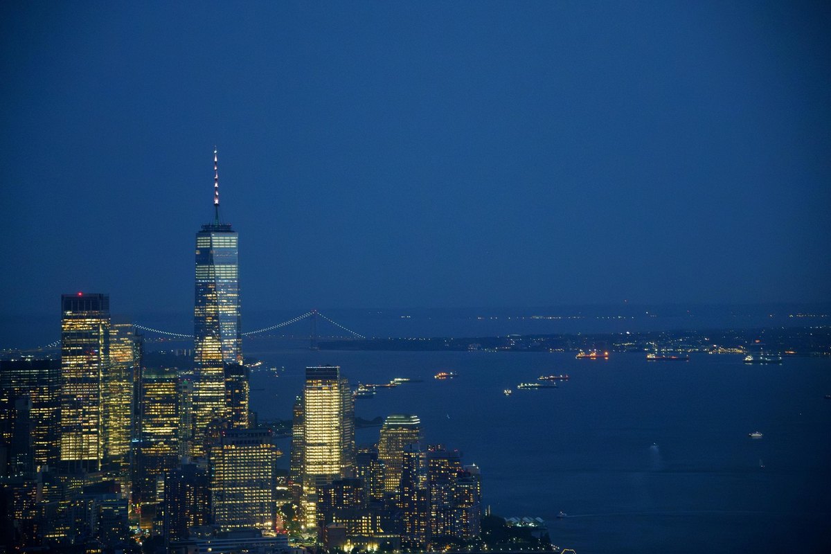 Bezjadrové motory vs. inrunner/outrunner: mapy účinnosti a termika