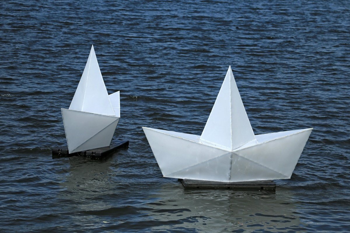 Návrh praktickej šatne v domácnosti: Ergonómia a úložné kapacity