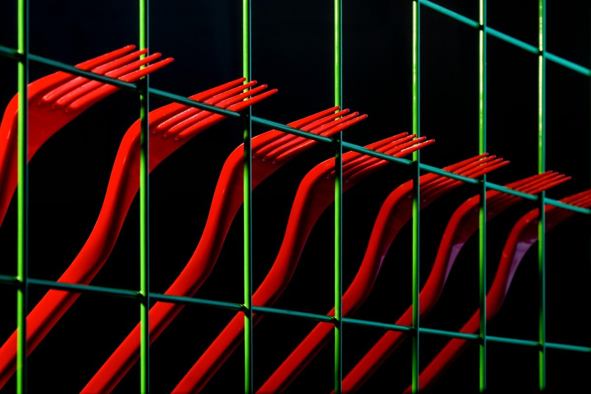 Komponenty elektronického zabezpečovacího systému (EZS): Detektory, ústředna