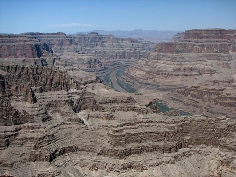 Digitální podpisy a certifikáty: Ověřování identity a integrity