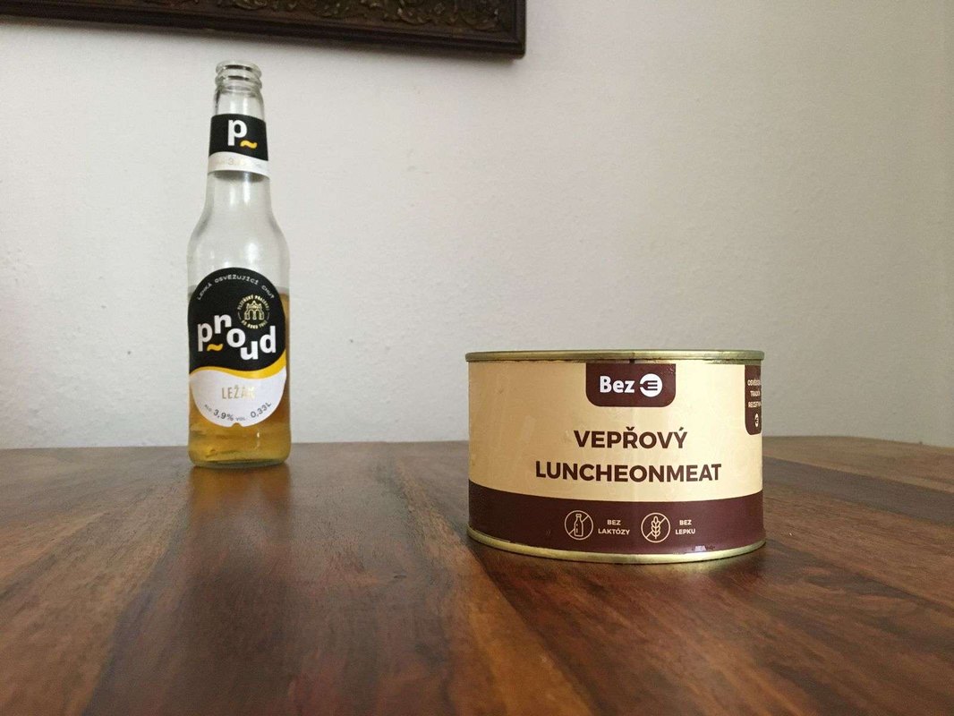 Sentiment analýza s rozumom