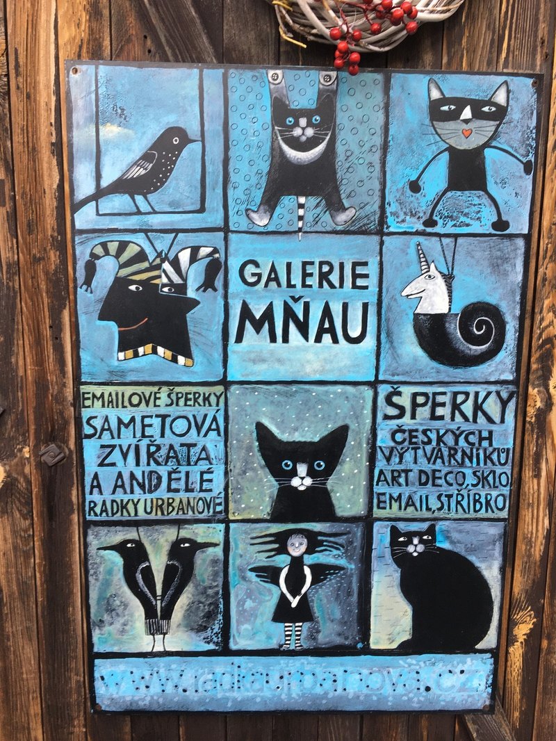 Multiplatformová stratégia: Segmentácia obsahu a účel použitia kanálov