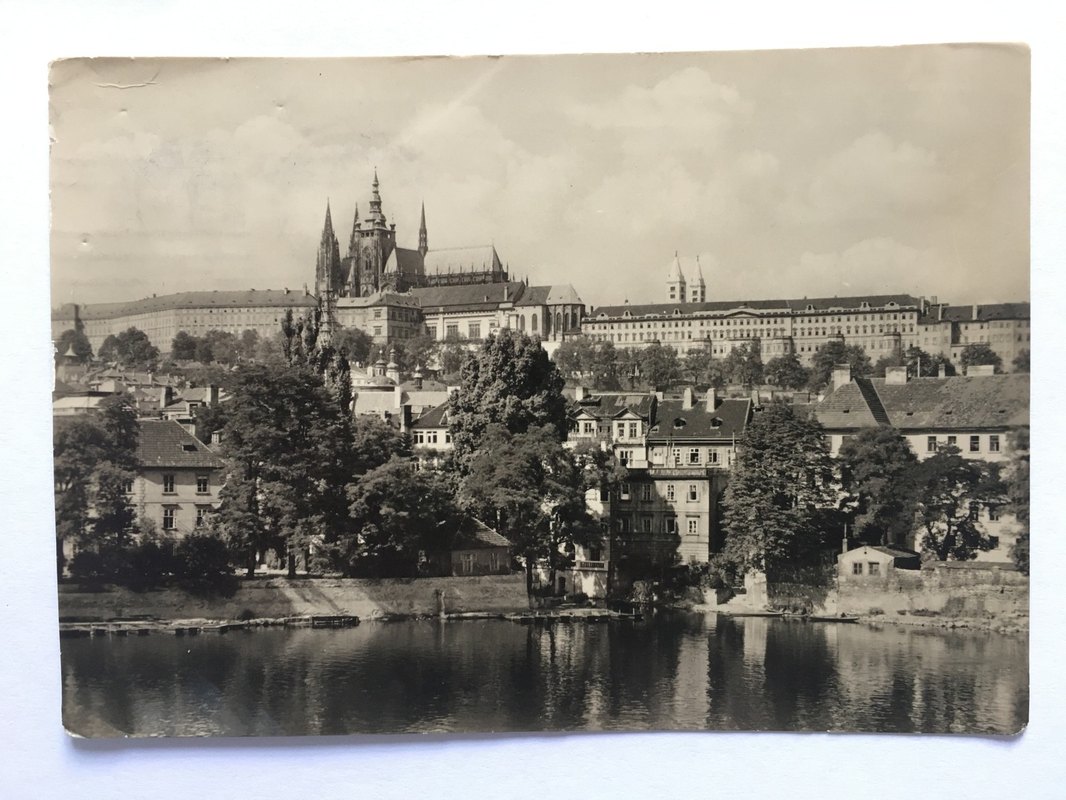 Reklamné plochy a billboardy: Prenájom fasád a strechy – právne náležitosti