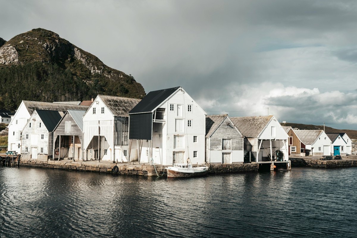 Rozdiel medzi spisovným a nespisovným jazykom: Sociolingvistické aspekty normy