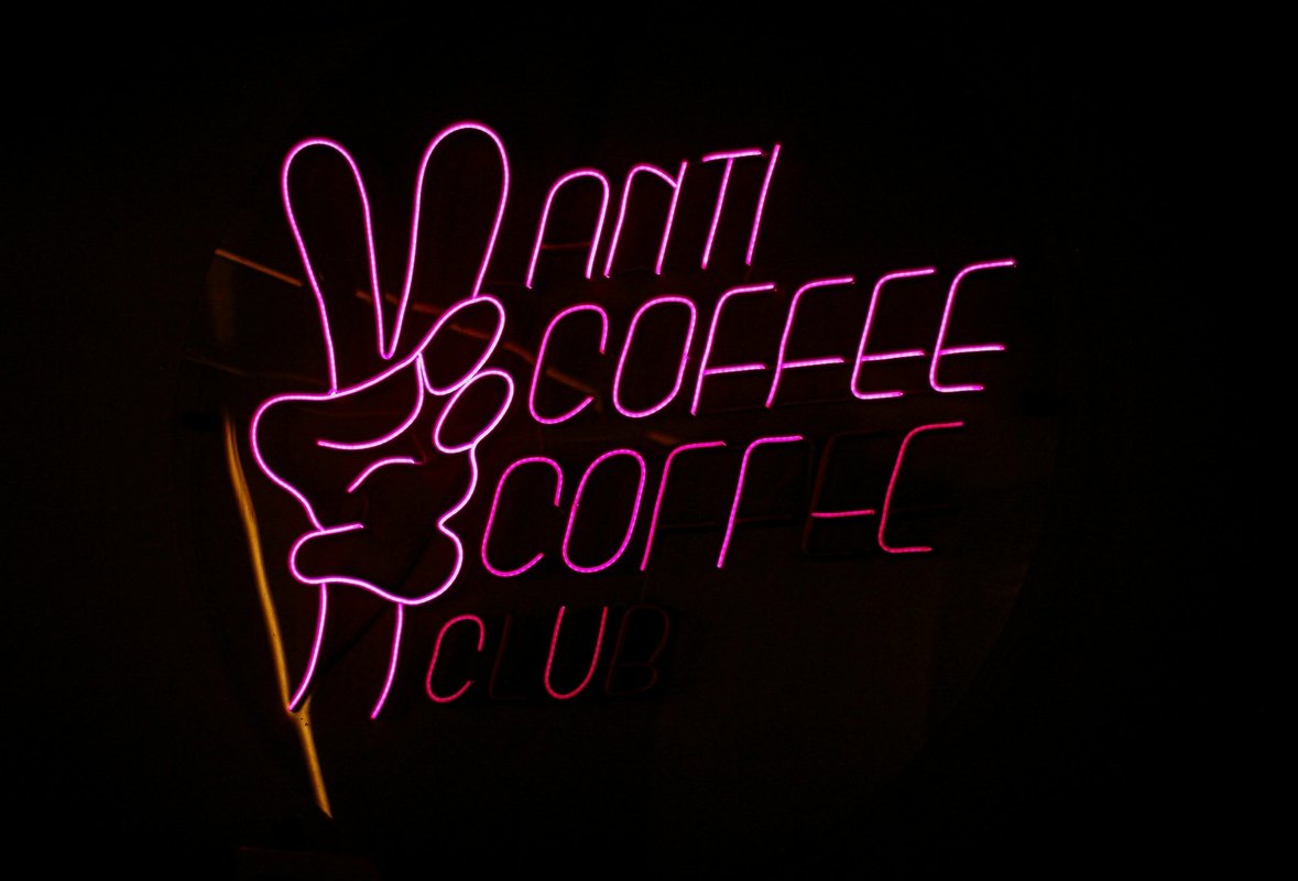 Sociálne tokeny a správa komunity bez ponzinomiky